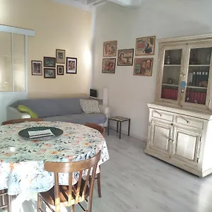 House Di Giovanna , Pisa Italia